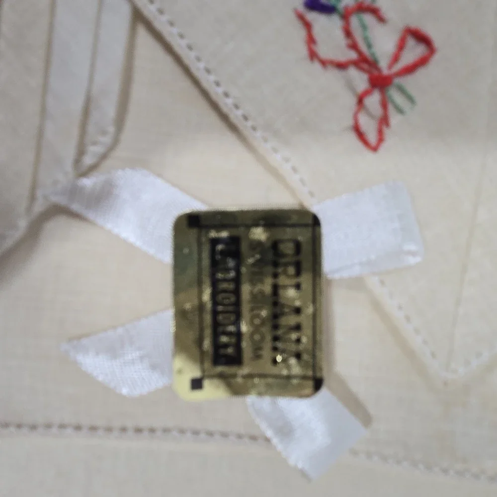 Vintage 50s/ 60s Orlana Swiss Loom Embroidered Hankercheif Box Set